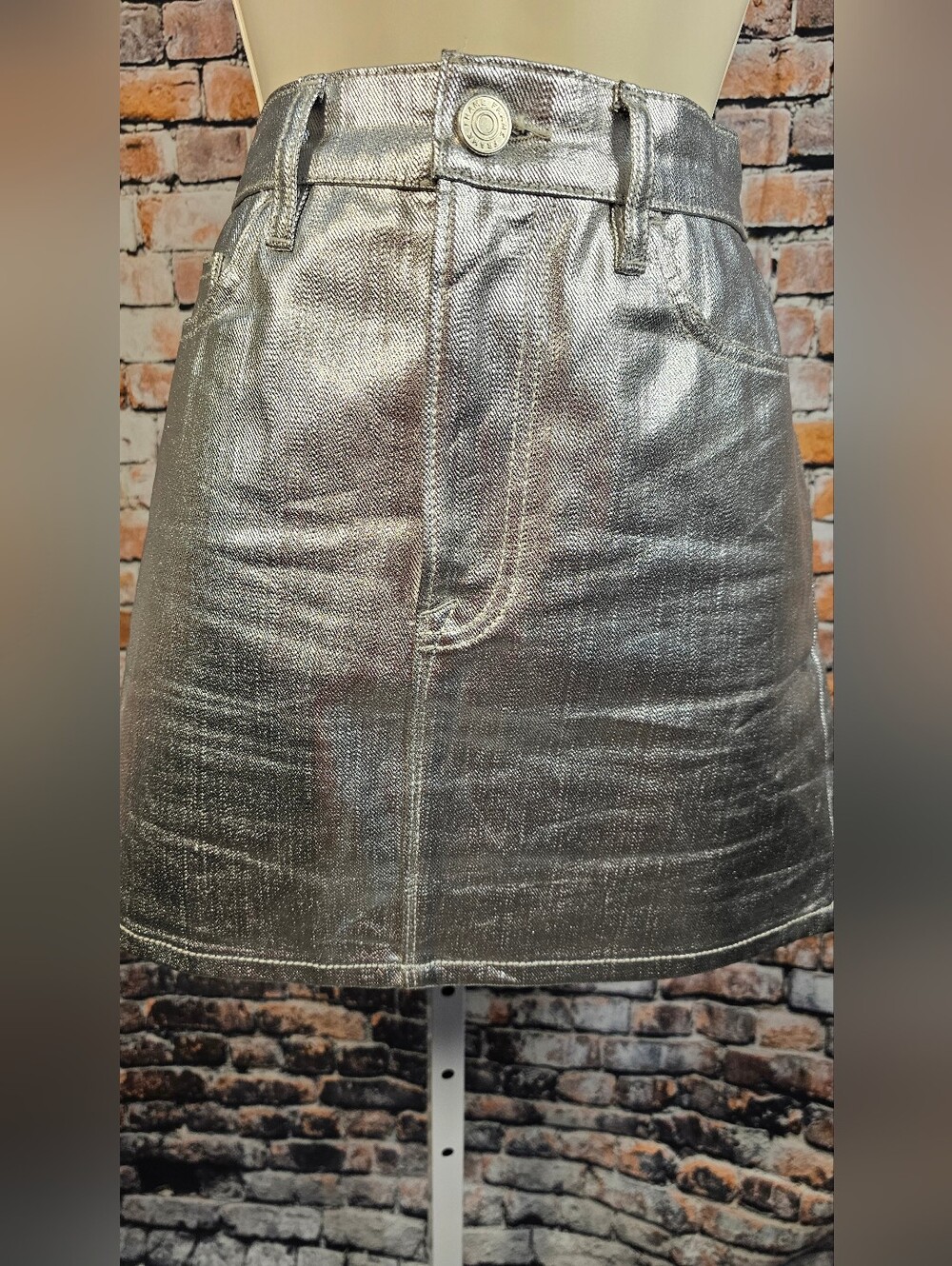 FRAME Metallic Coated Denim Mini Skirt Silver Champagne Size 29 Premium Designer